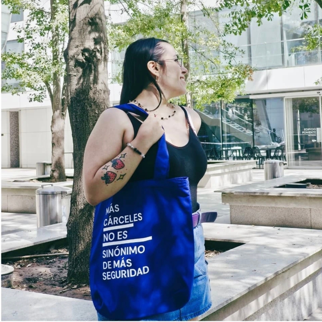 Tote Bag por la Reinserción — Colección Causa & Conciencia - Imagen 5